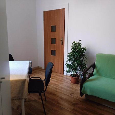 Cruz Mieszkanie Pokoje Centrum Przytulny Czysty Lokal Na Noc Lodź Bagian luar foto