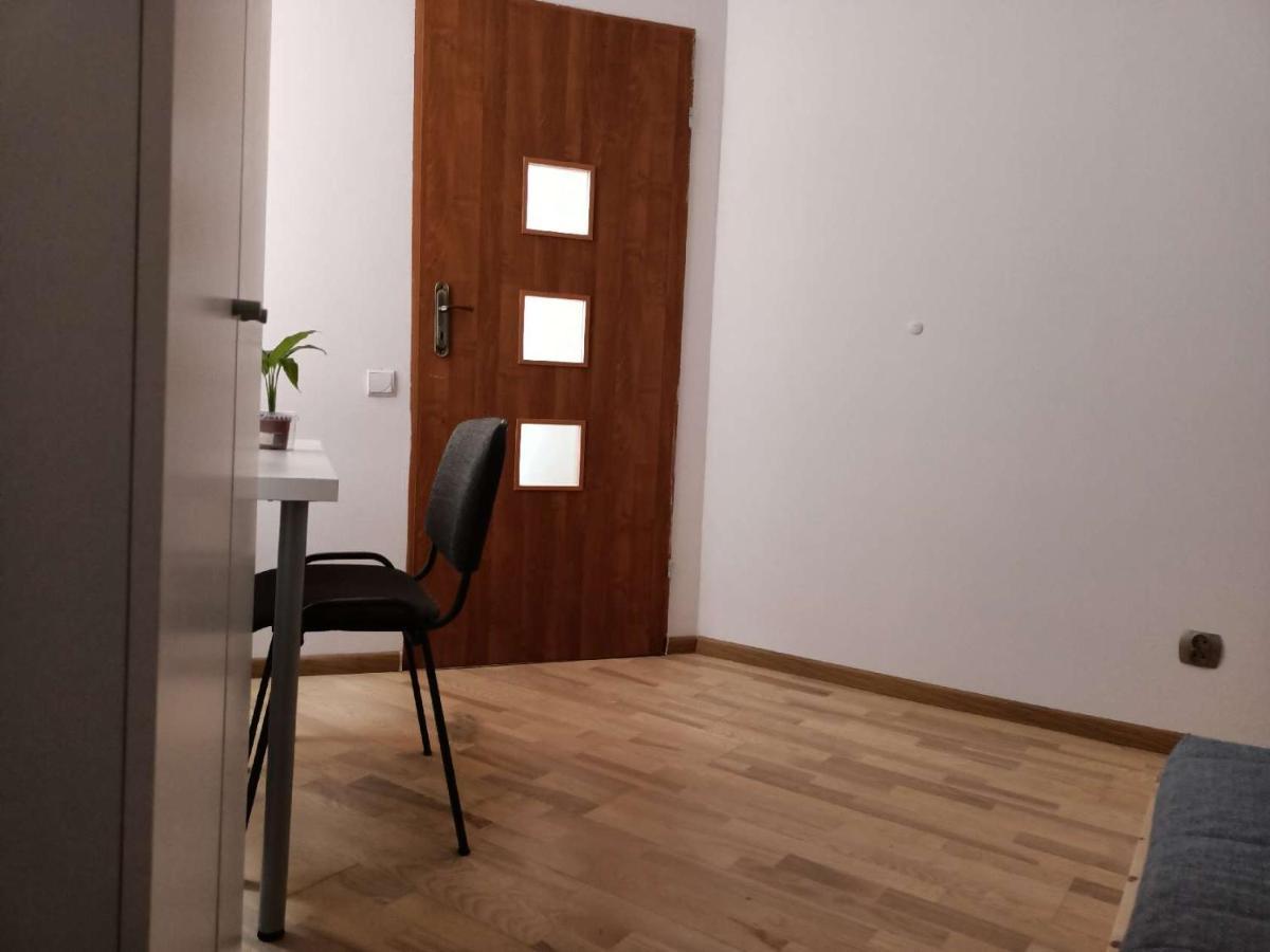 Cruz Mieszkanie Pokoje Centrum Przytulny Czysty Lokal Na Noc Lodź Bagian luar foto